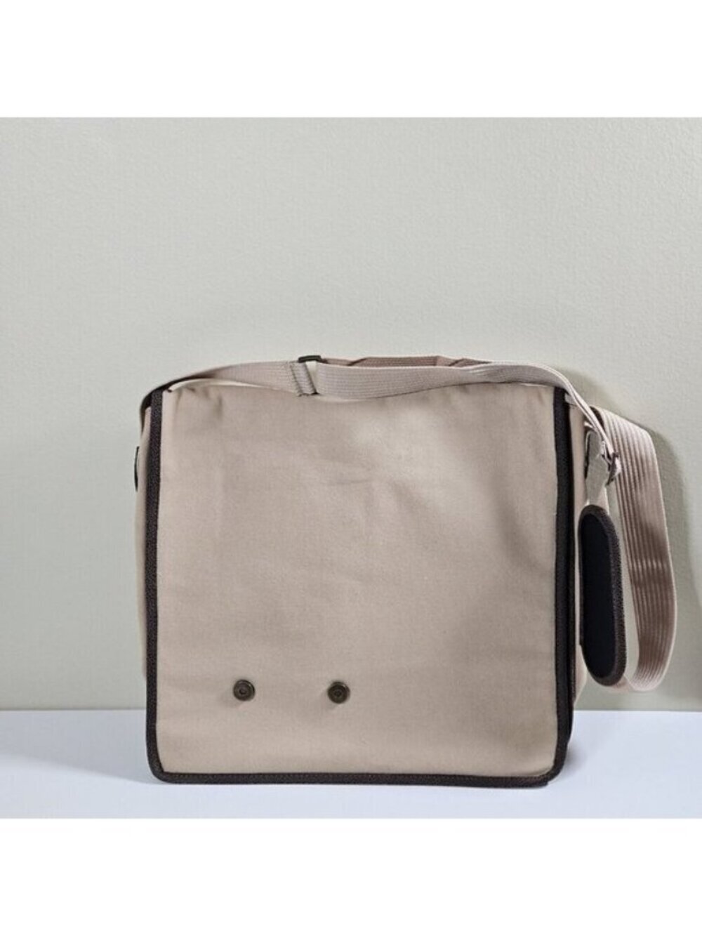 Kanata Sport Crossbody Messenger Bag Beige Canvas Pockets Shoulder Strap FLAW